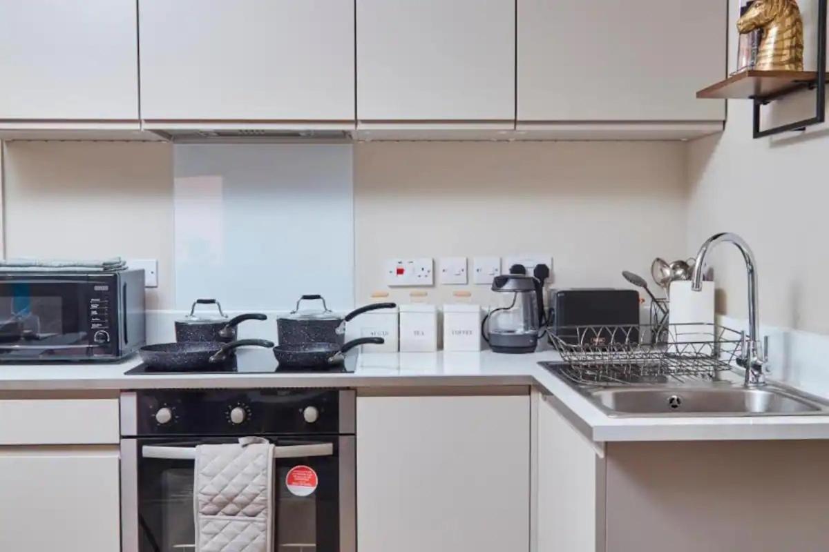 Beautiful 1 Bedroom Flat In Leeds - Sleeps 4 Exteriör bild